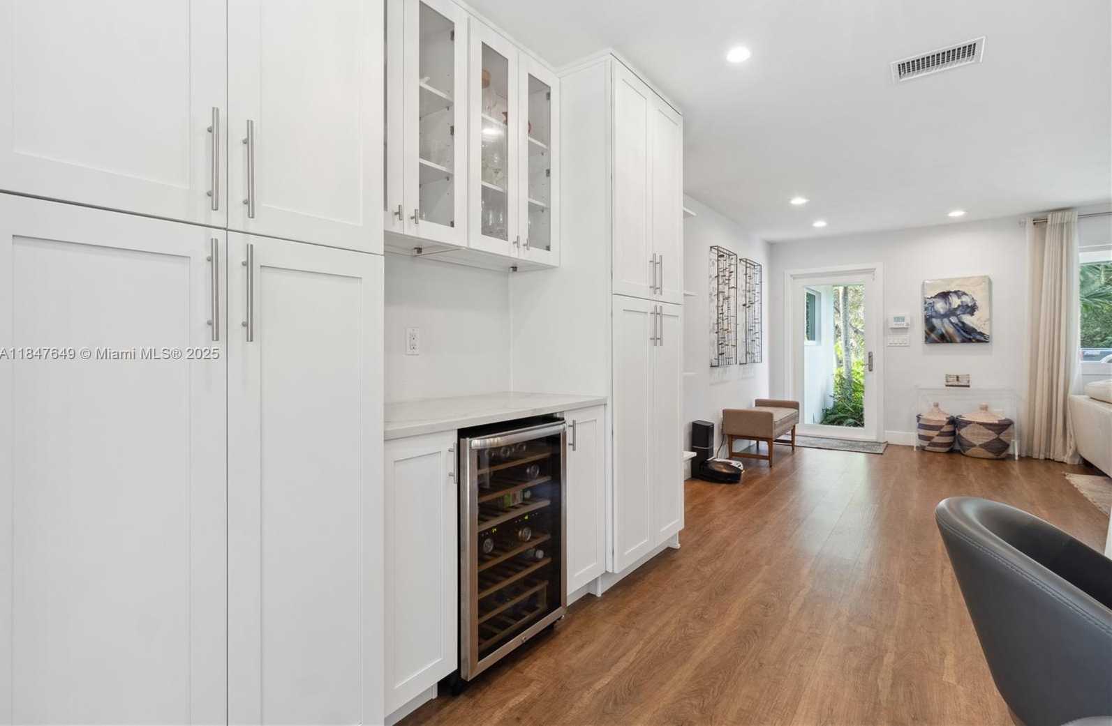 Small Image of 16941 SOUTH WEST 88TH AVENUE, Palmetto Bay Number 5