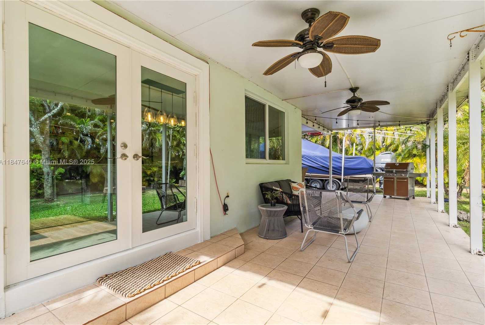 Small Image of 16941 SOUTH WEST 88TH AVENUE, Palmetto Bay Number 8