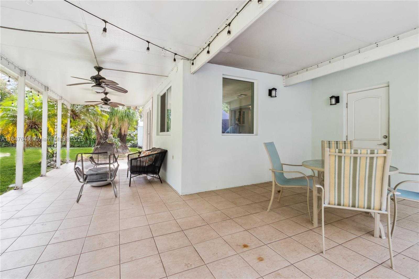 Small Image of 16941 SOUTH WEST 88TH AVENUE, Palmetto Bay Number 9