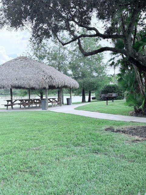 Small Image of 710 GRAND RAPIDS BLVD, Naples Number 30