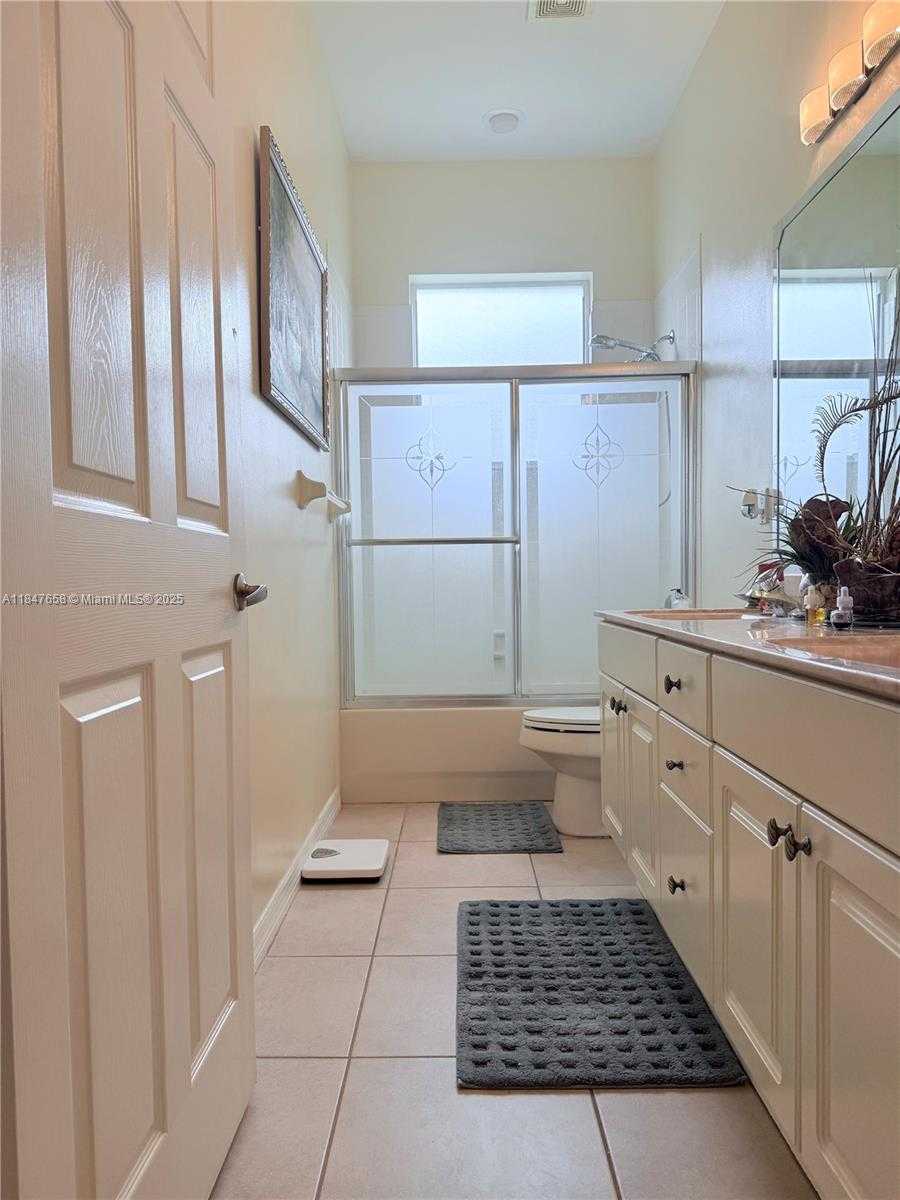 Small Image of 710 GRAND RAPIDS BLVD, Naples Number 38