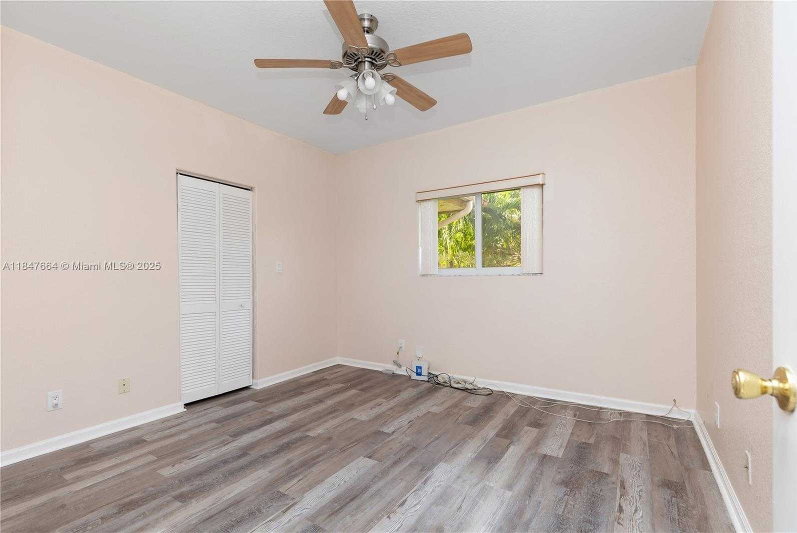 Small Image of 424 BAYBERRY DR, Plantation Number 10