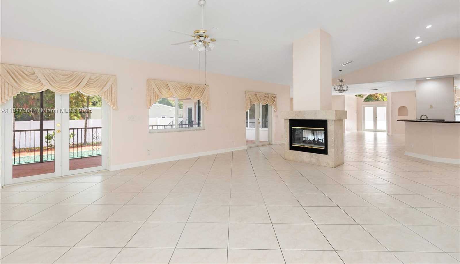 Small Image of 424 BAYBERRY DR, Plantation Number 15