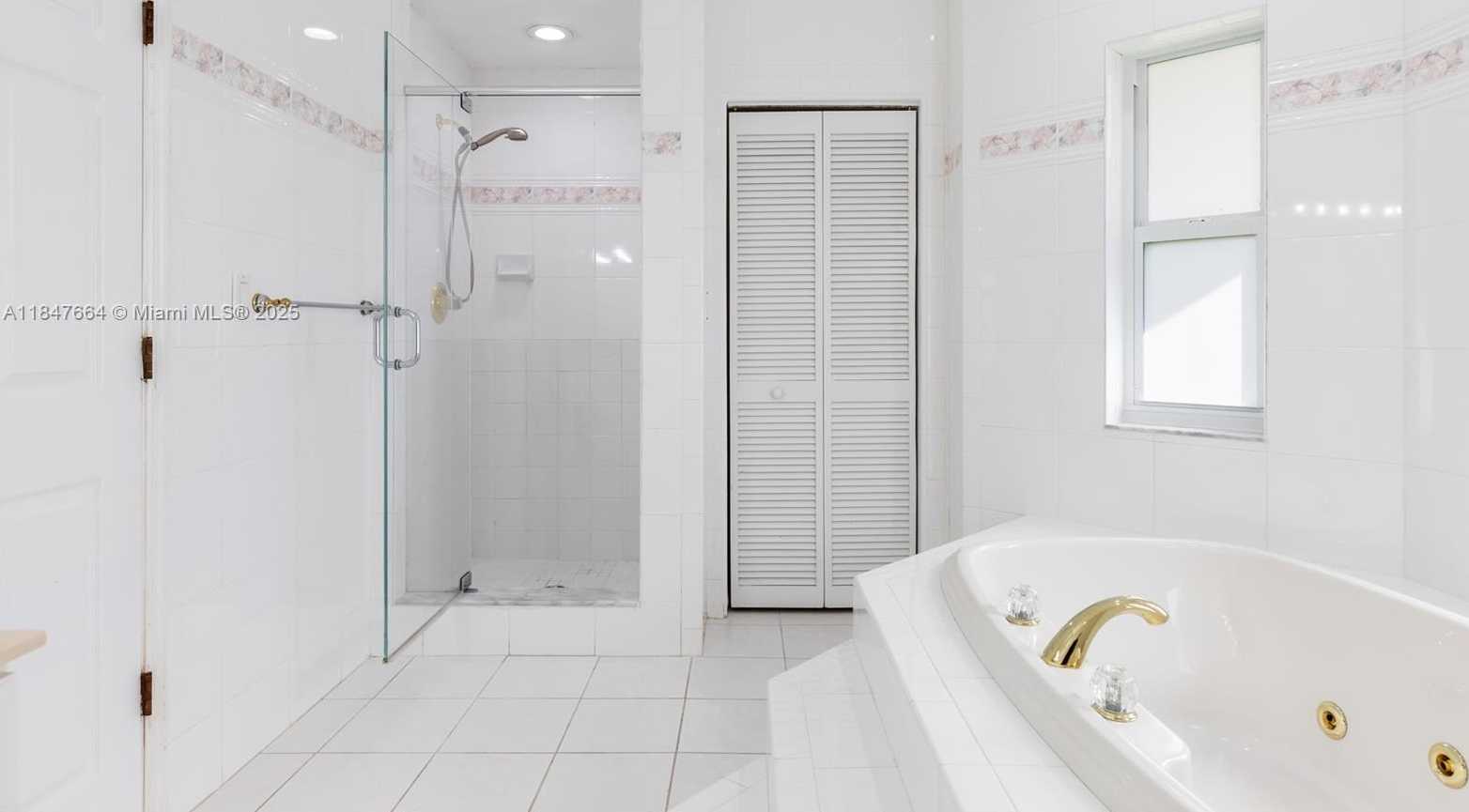 Small Image of 424 BAYBERRY DR, Plantation Number 25