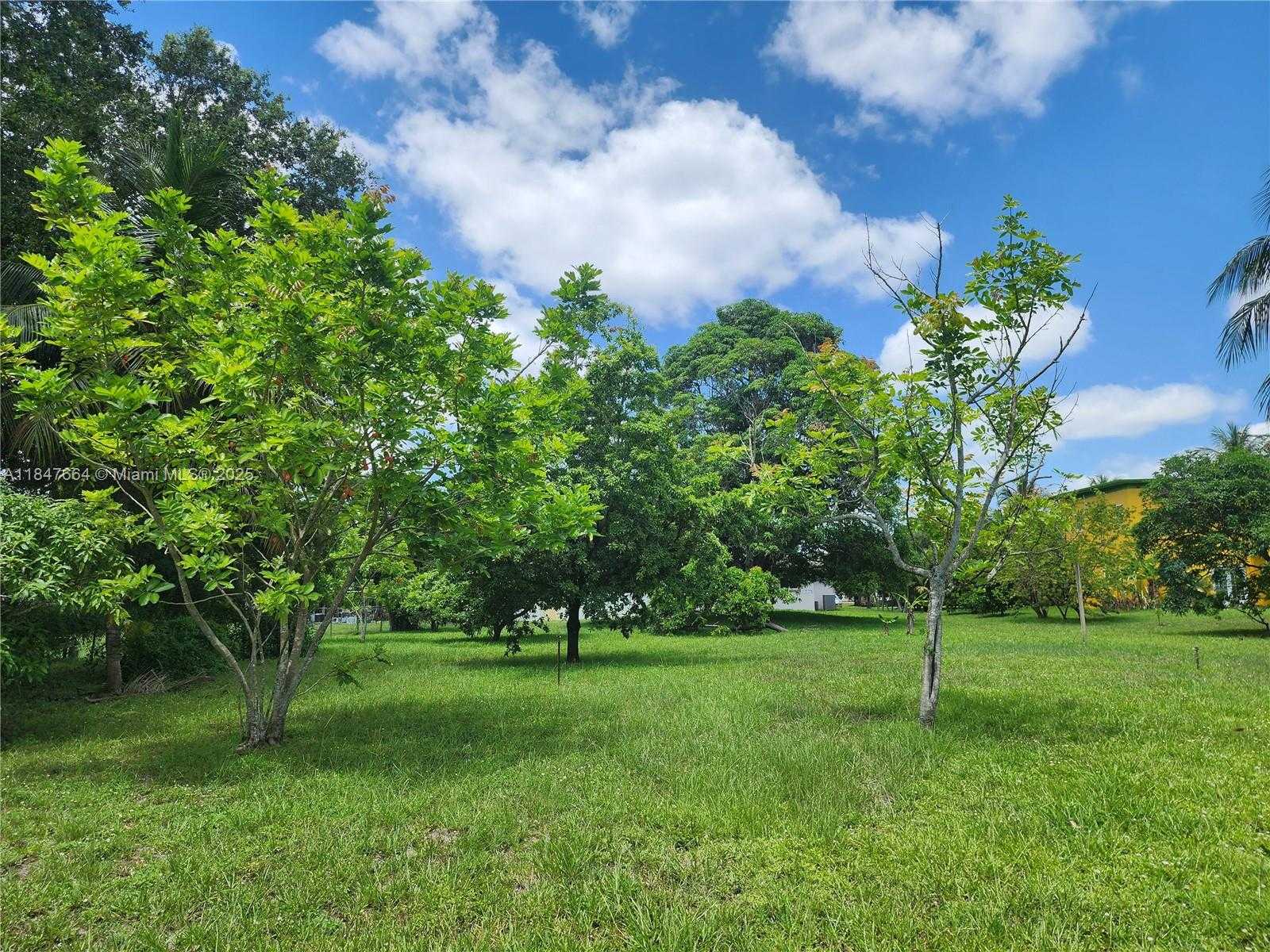 Small Image of 424 BAYBERRY DR, Plantation Number 27