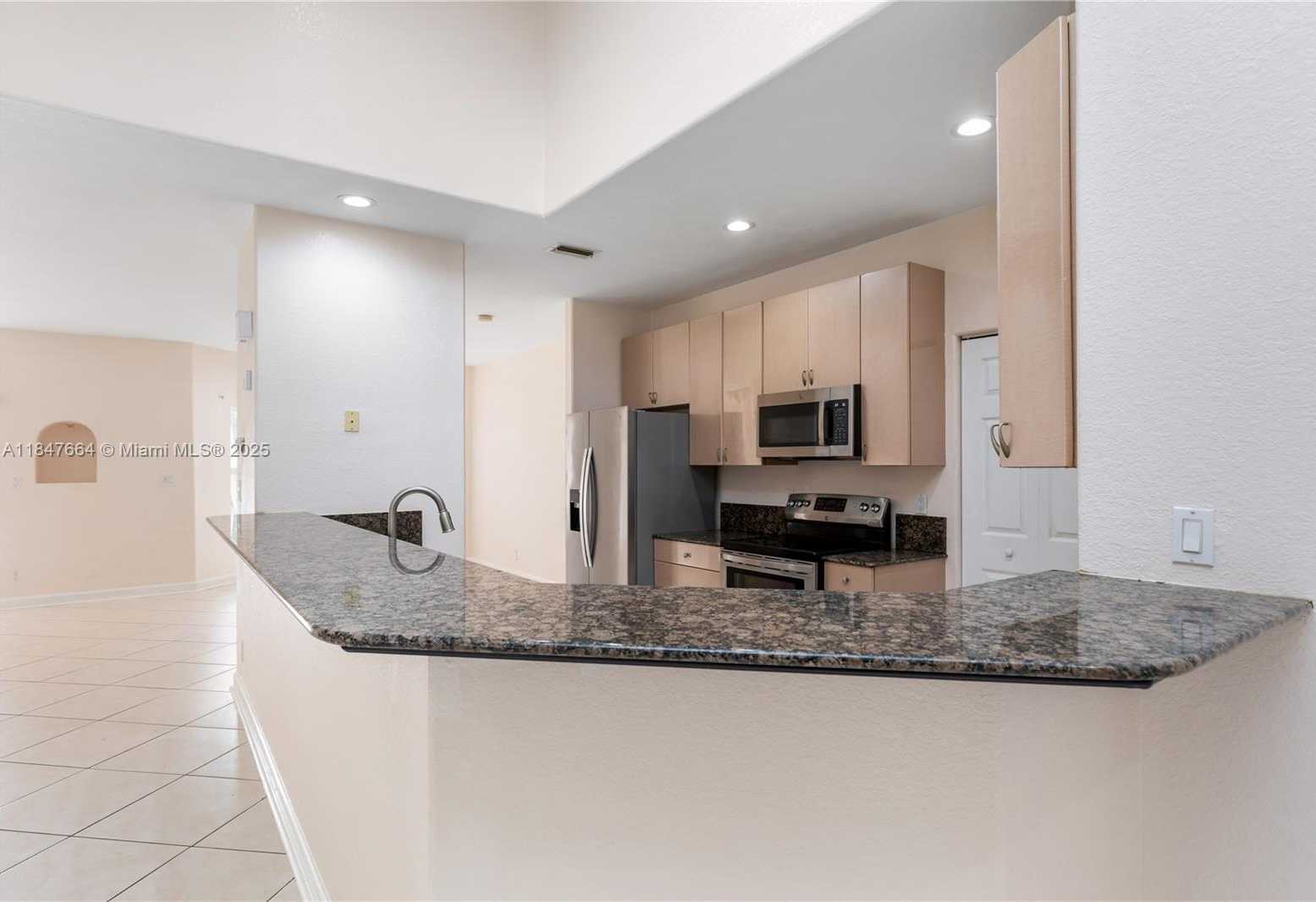 Small Image of 424 BAYBERRY DR, Plantation Number 7