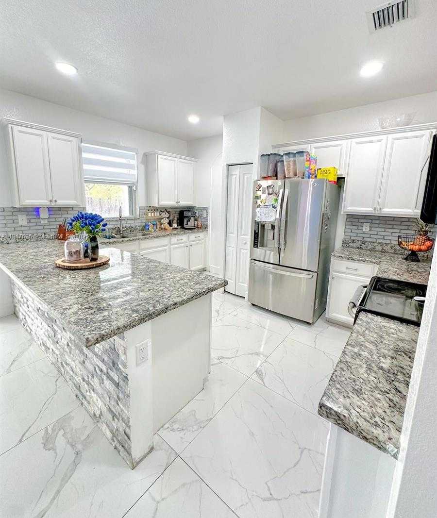 Small Image of 4162 NORTH EAST 21ST ST, Homestead Number 27
