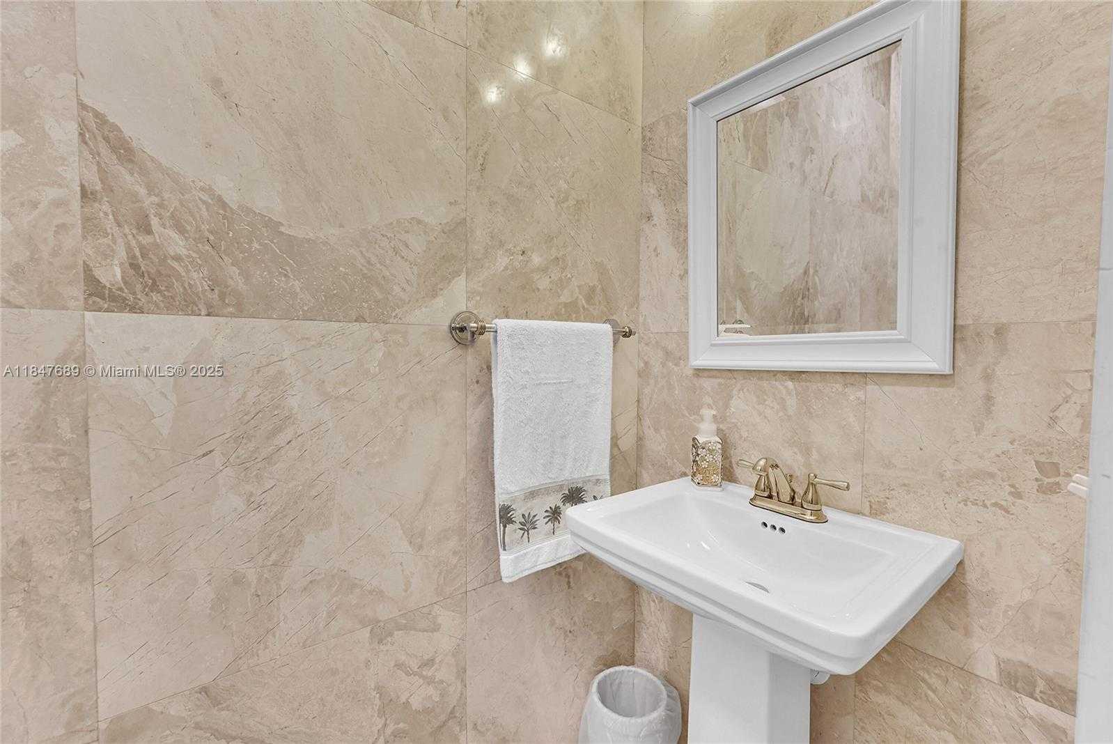 Small Image of 3067 BAYBERRY WAY, Margate Number 22