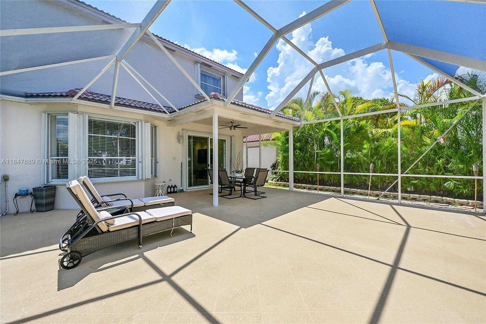 Small Image of 3067 BAYBERRY WAY, Margate Number 39