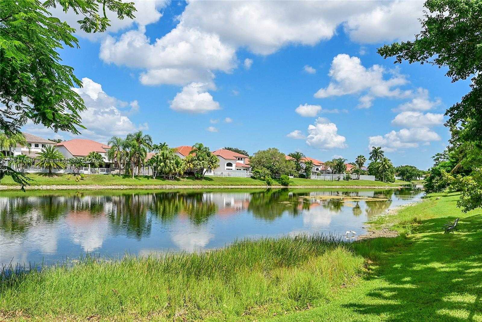 Small Image of 3067 BAYBERRY WAY, Margate Number 42