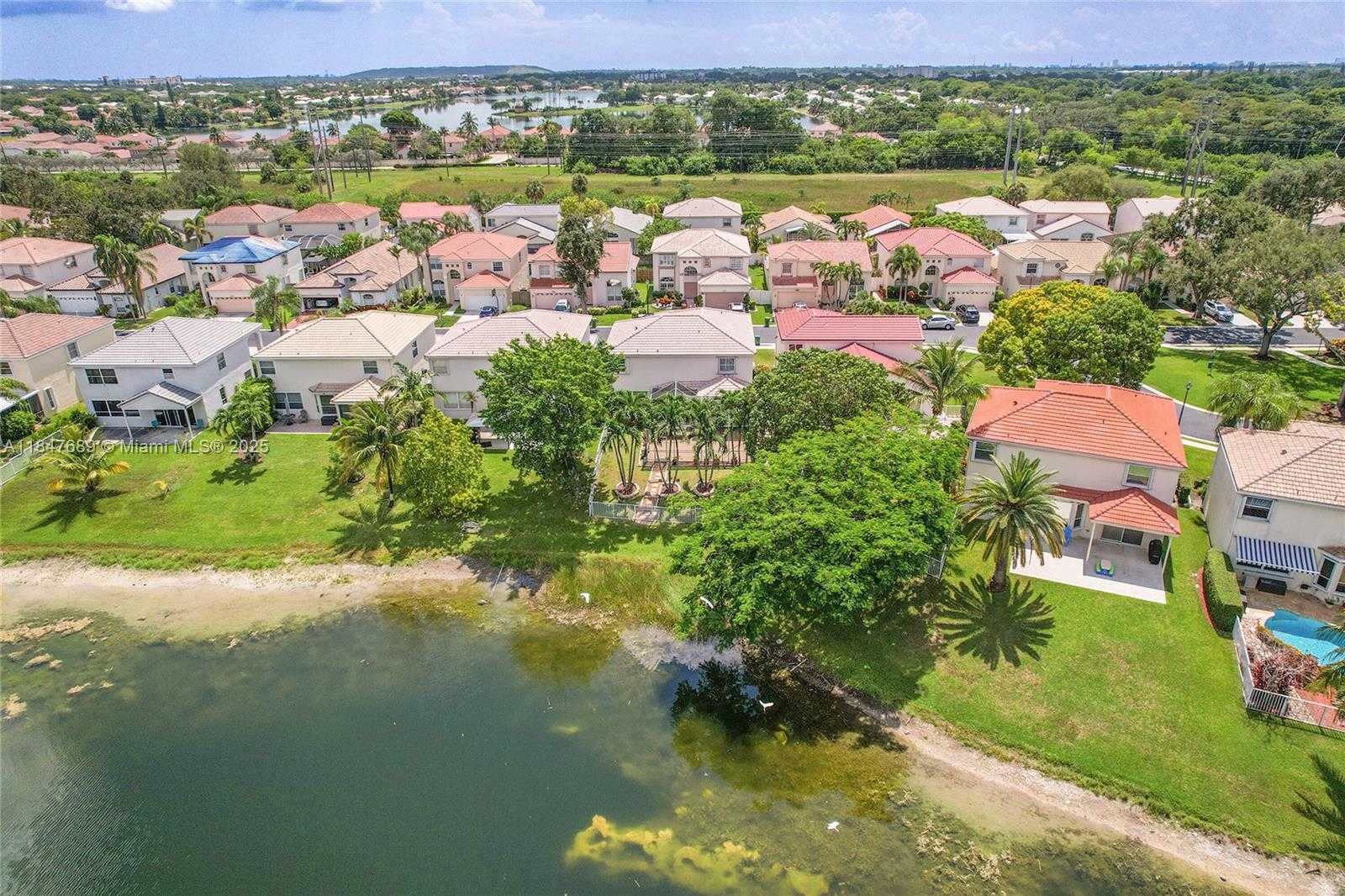 Small Image of 3067 BAYBERRY WAY, Margate Number 52