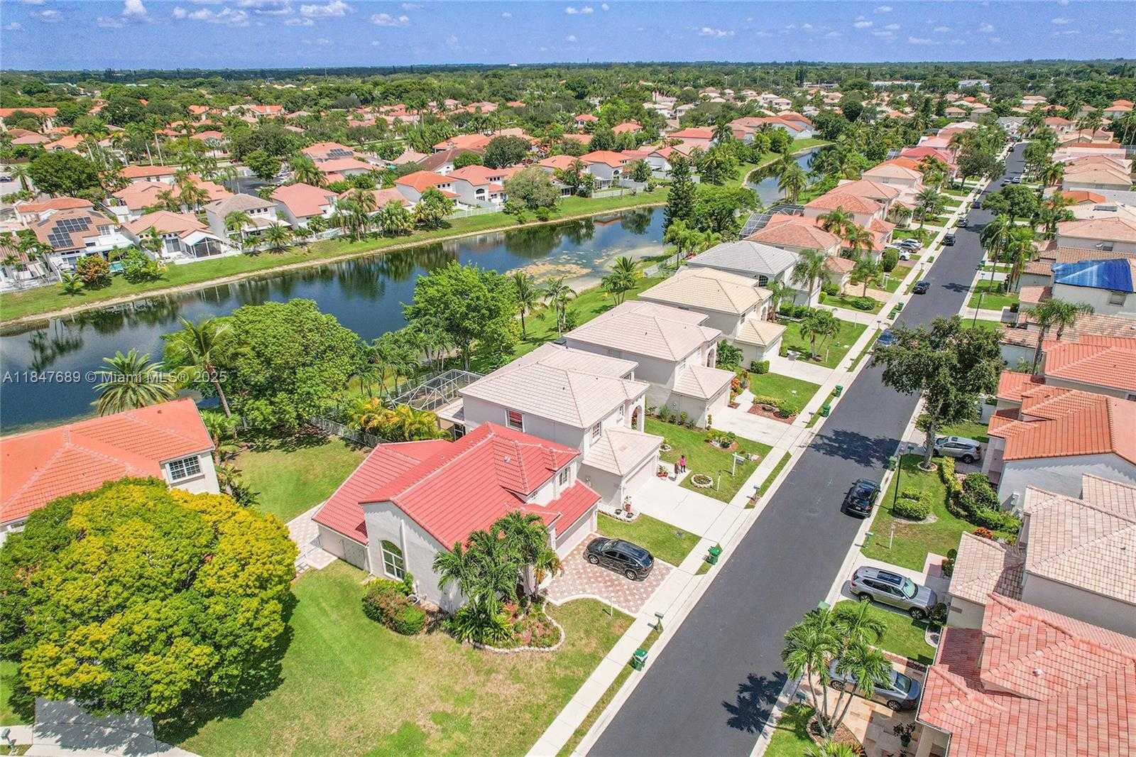 Small Image of 3067 BAYBERRY WAY, Margate Number 54
