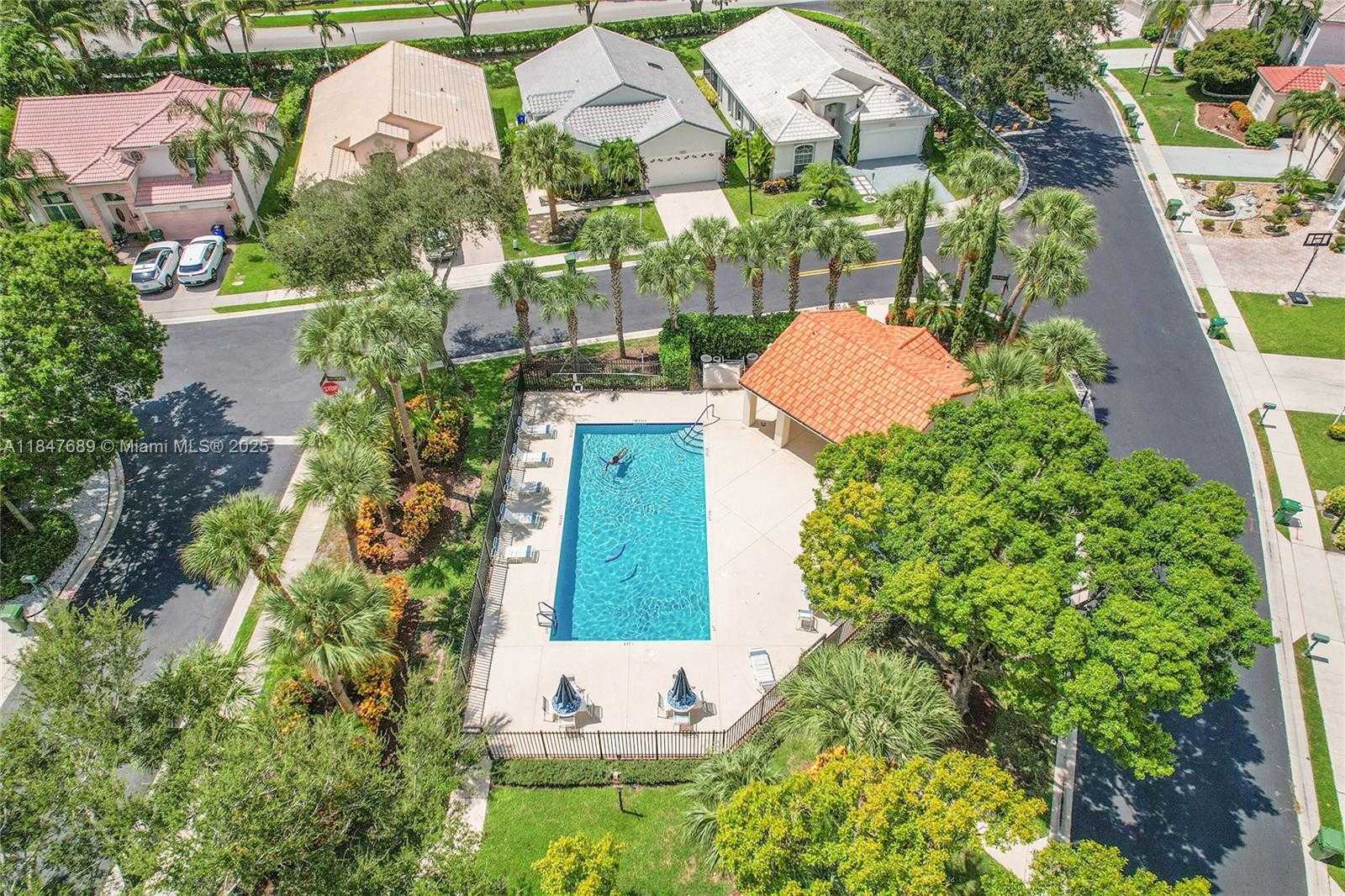 Small Image of 3067 BAYBERRY WAY, Margate Number 57