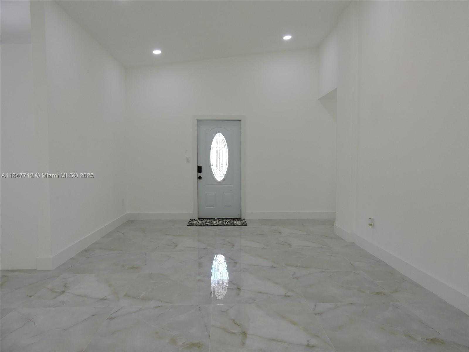 Small Image of 2040 NORTH WEST 185TH TER, Miami Gardens Number 14