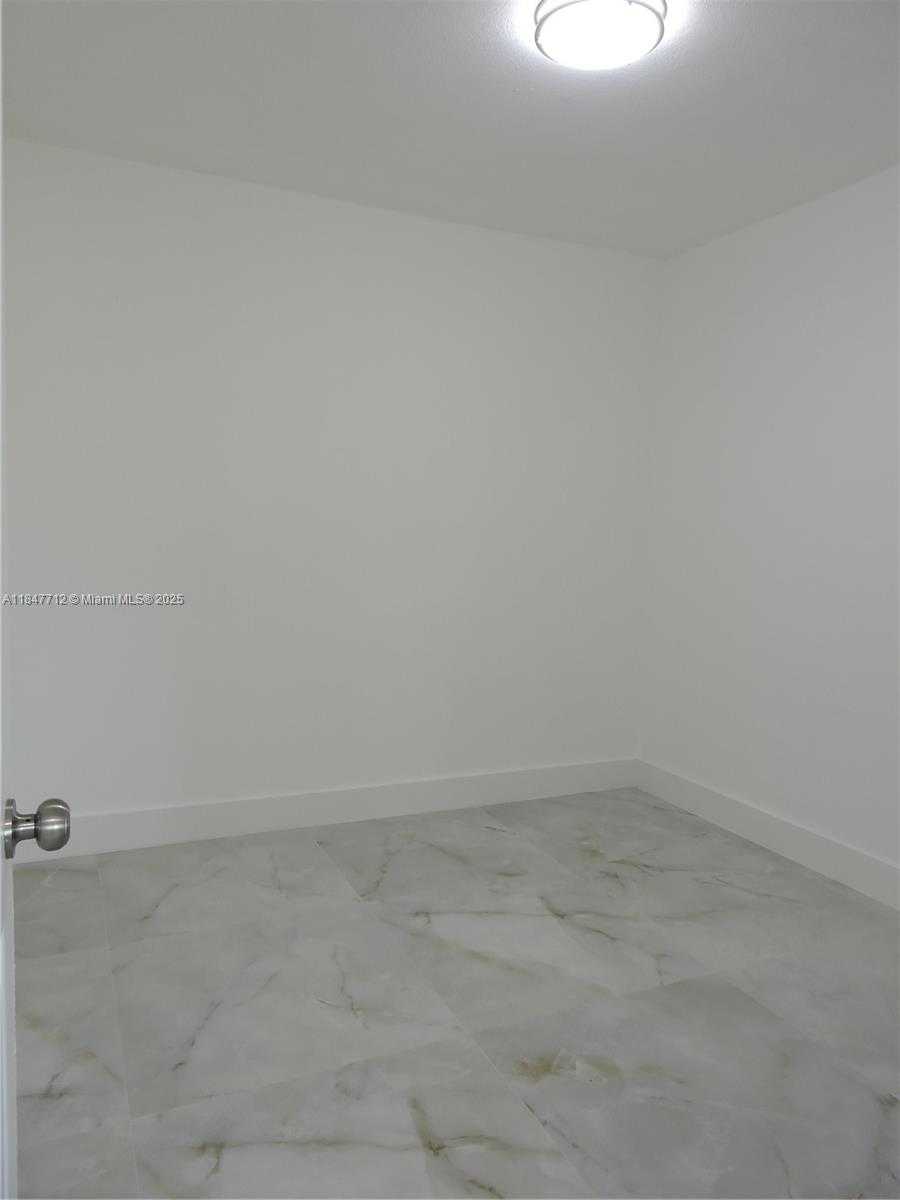 Small Image of 2040 NORTH WEST 185TH TER, Miami Gardens Number 29