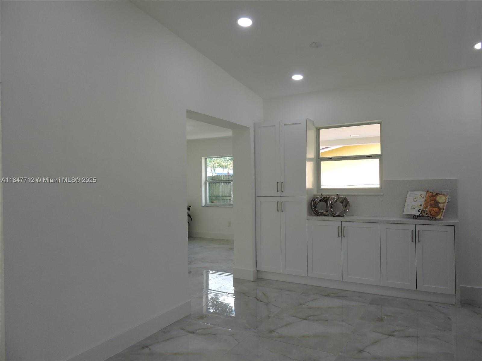 Small Image of 2040 NORTH WEST 185TH TER, Miami Gardens Number 37