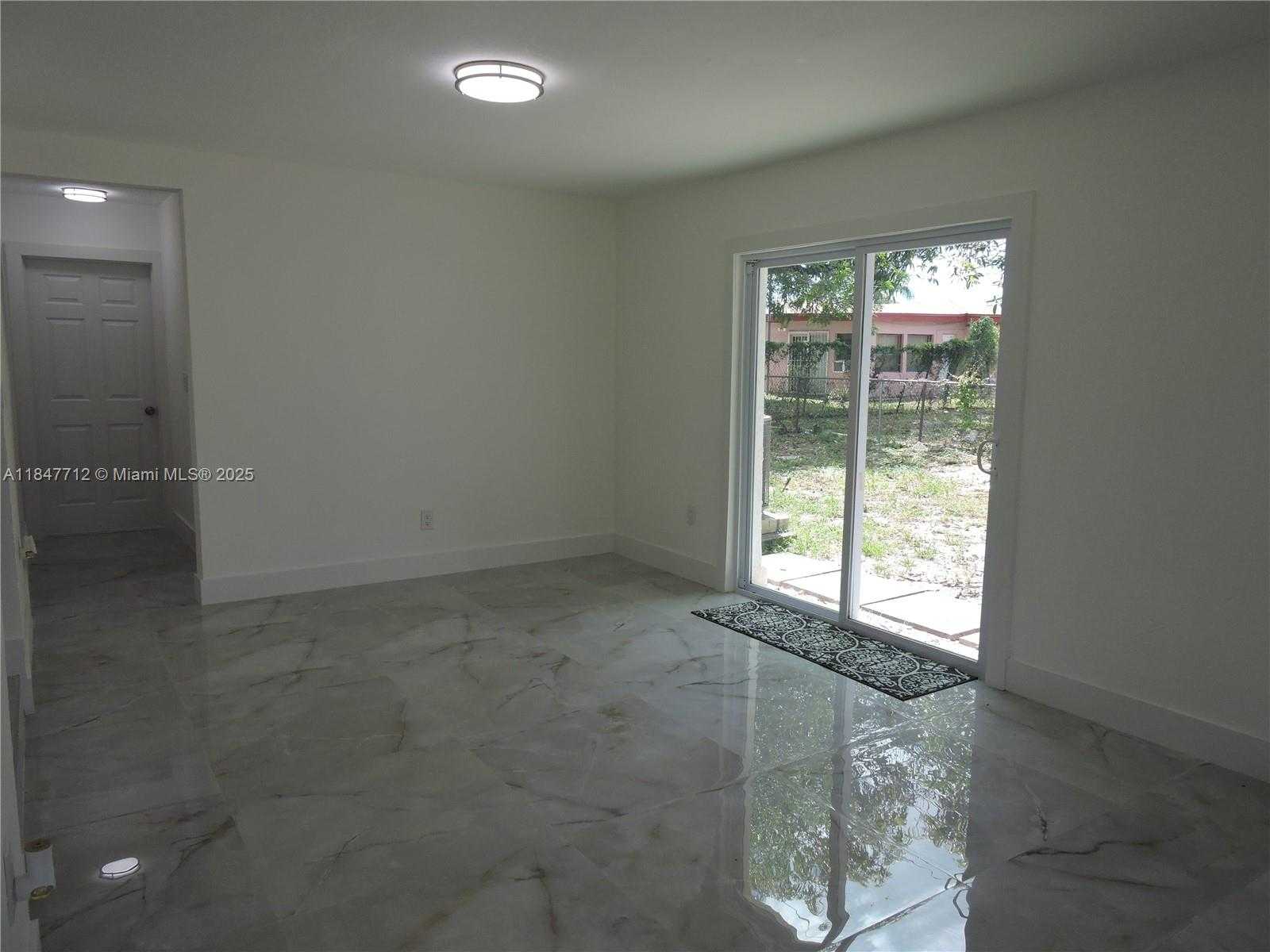 Small Image of 2040 NORTH WEST 185TH TER, Miami Gardens Number 48