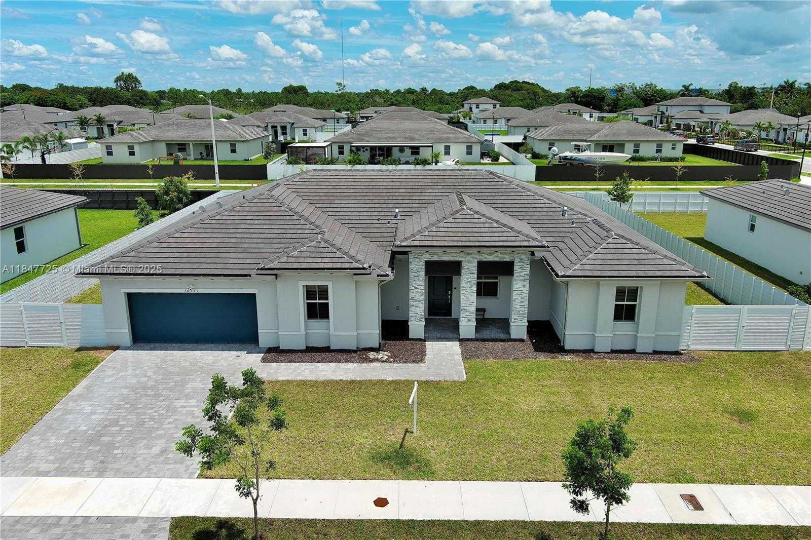Small Image of 16733 SOUTH WEST 292ND TER, Homestead Number 2