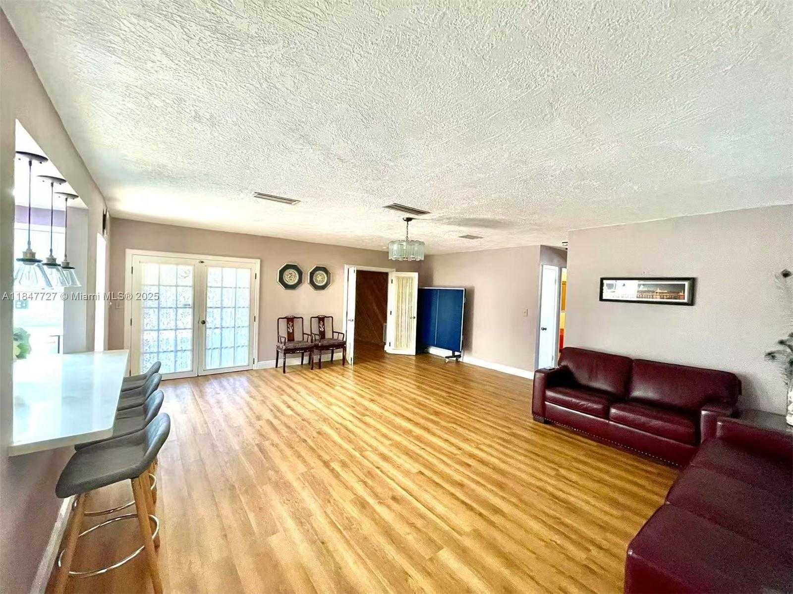 Small Image of 9131 SOUTH WEST 178TH TER, Palmetto Bay Number 10
