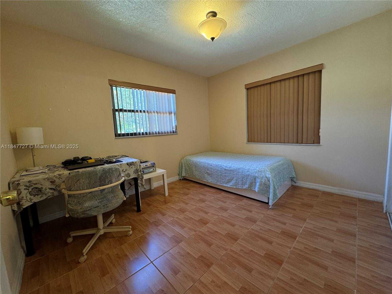 Small Image of 9131 SOUTH WEST 178TH TER, Palmetto Bay Number 17
