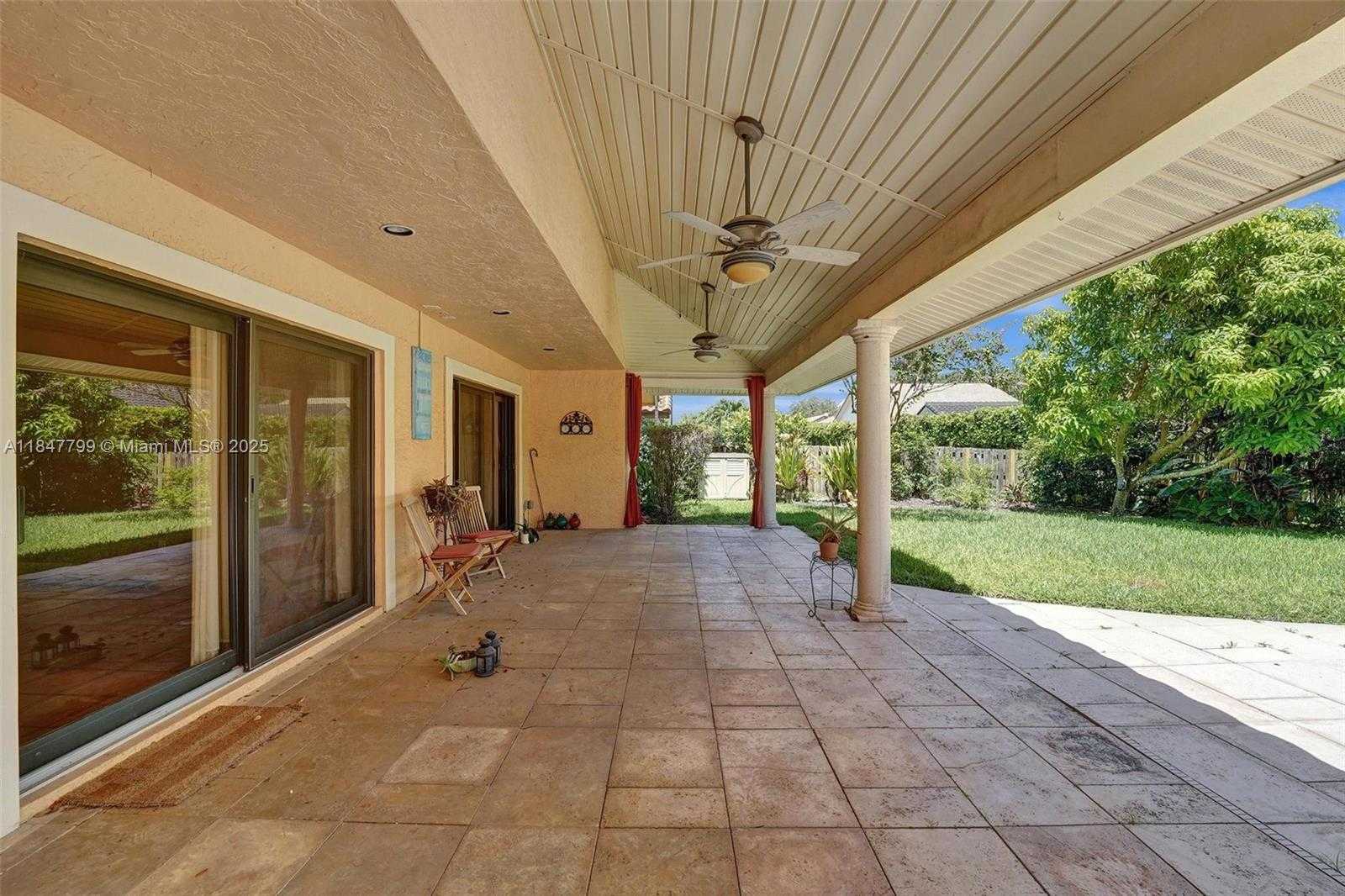 Small Image of 9682 RIDGECREST CT, Davie Number 41