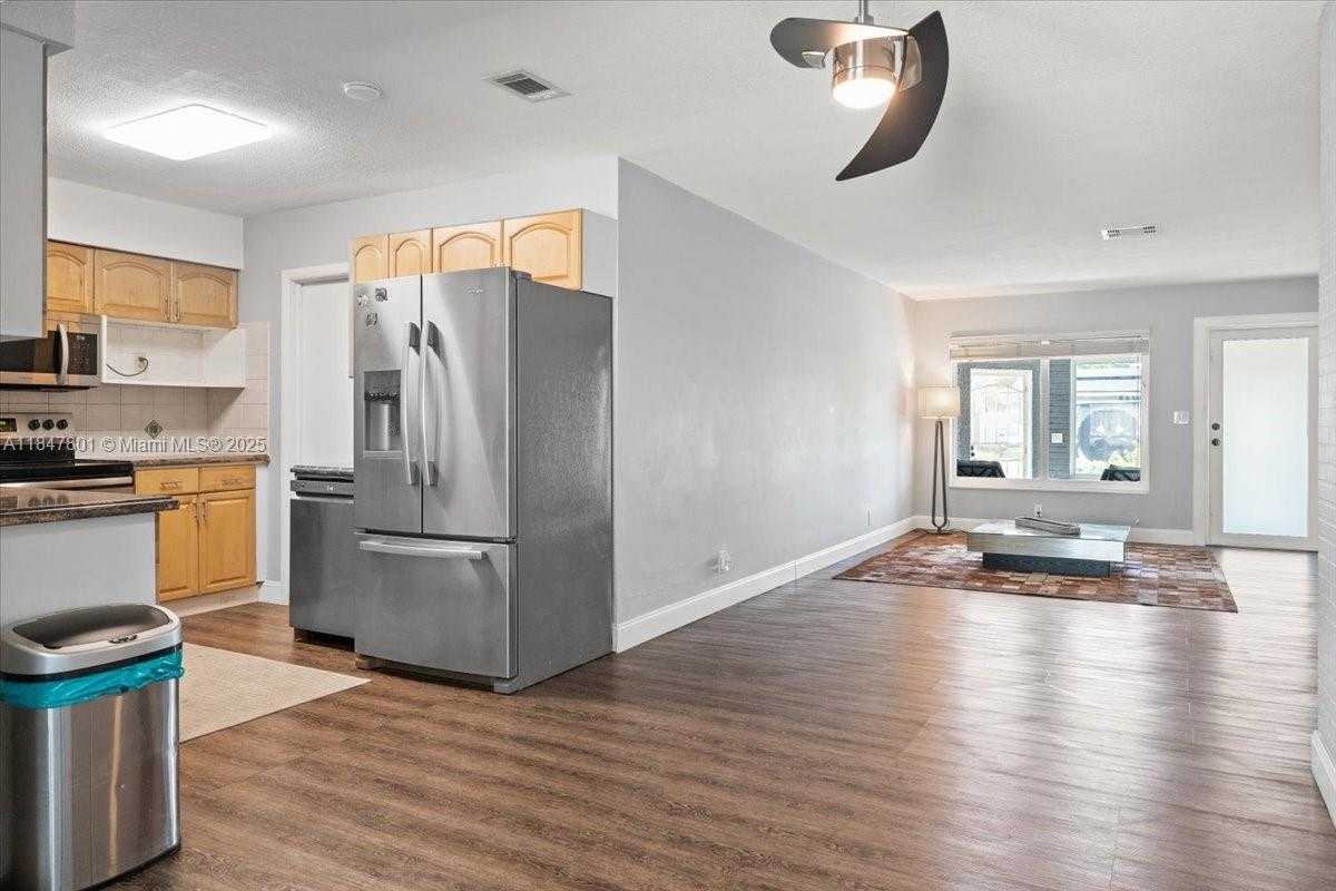 Small Image of 3751 NORTH EAST 16TH AVE, Pompano Beach Number 13