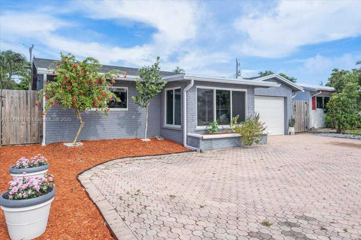 Small Image of 3751 NORTH EAST 16TH AVE, Pompano Beach Number 2