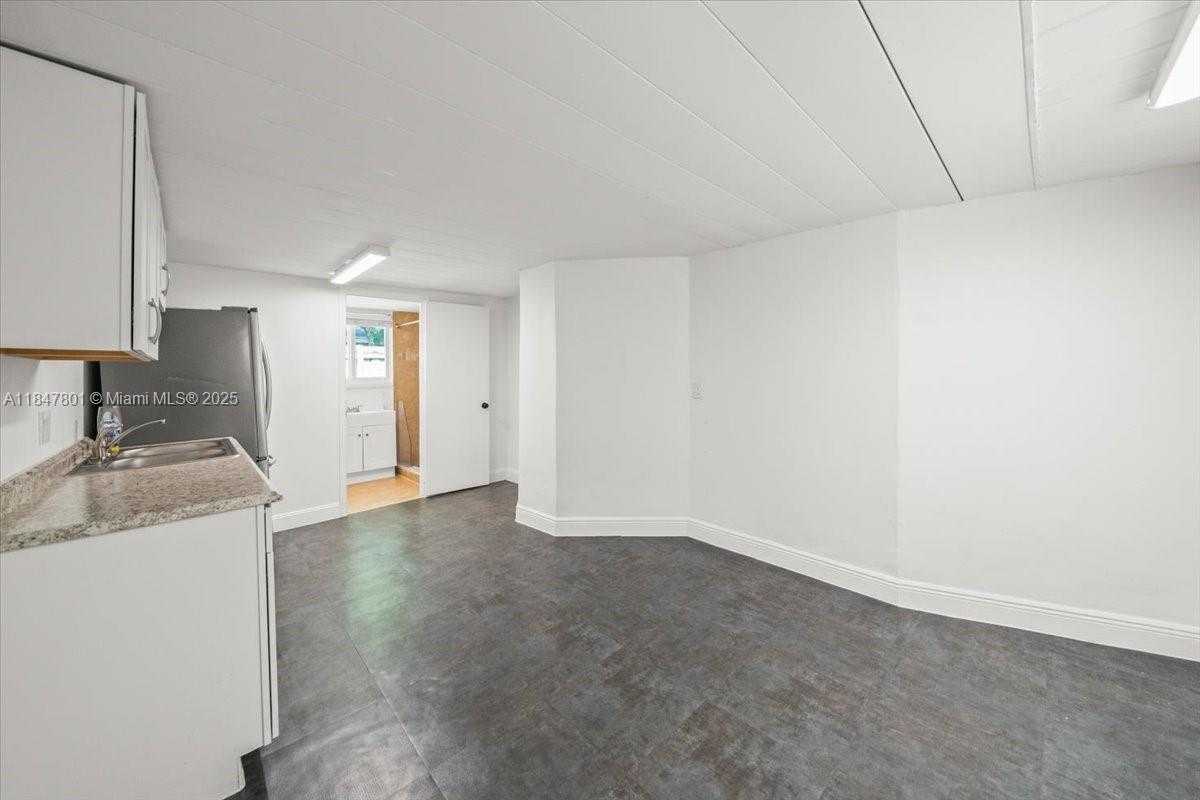 Small Image of 3751 NORTH EAST 16TH AVE, Pompano Beach Number 29
