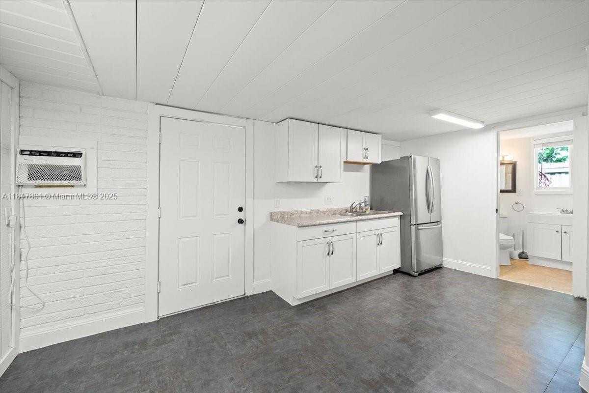 Small Image of 3751 NORTH EAST 16TH AVE, Pompano Beach Number 30