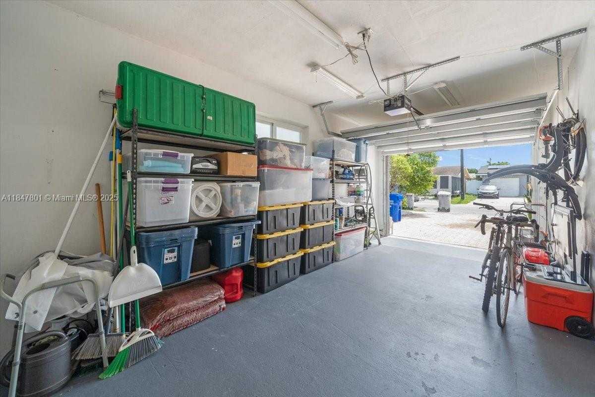 Small Image of 3751 NORTH EAST 16TH AVE, Pompano Beach Number 38