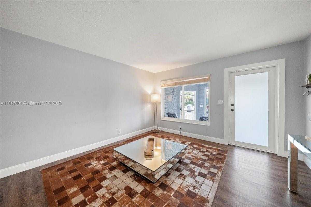 Small Image of 3751 NORTH EAST 16TH AVE, Pompano Beach Number 6