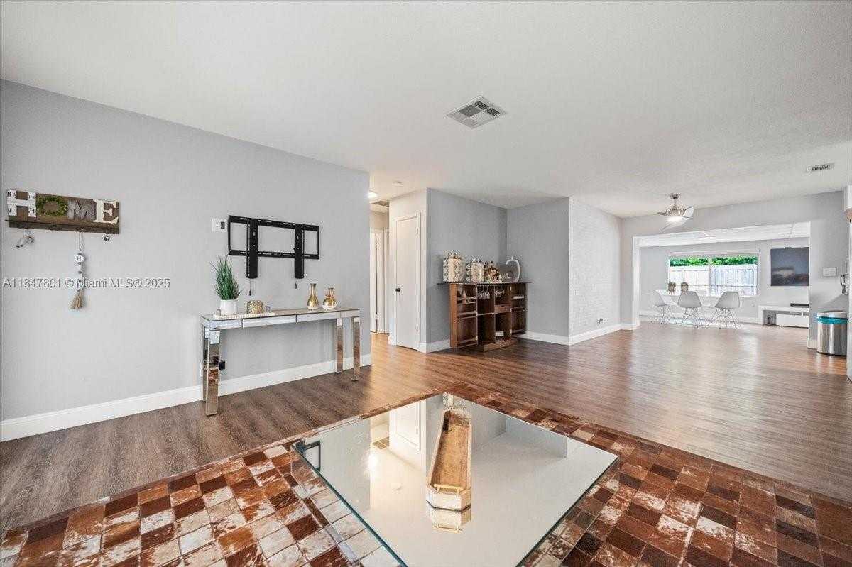 Small Image of 3751 NORTH EAST 16TH AVE, Pompano Beach Number 7