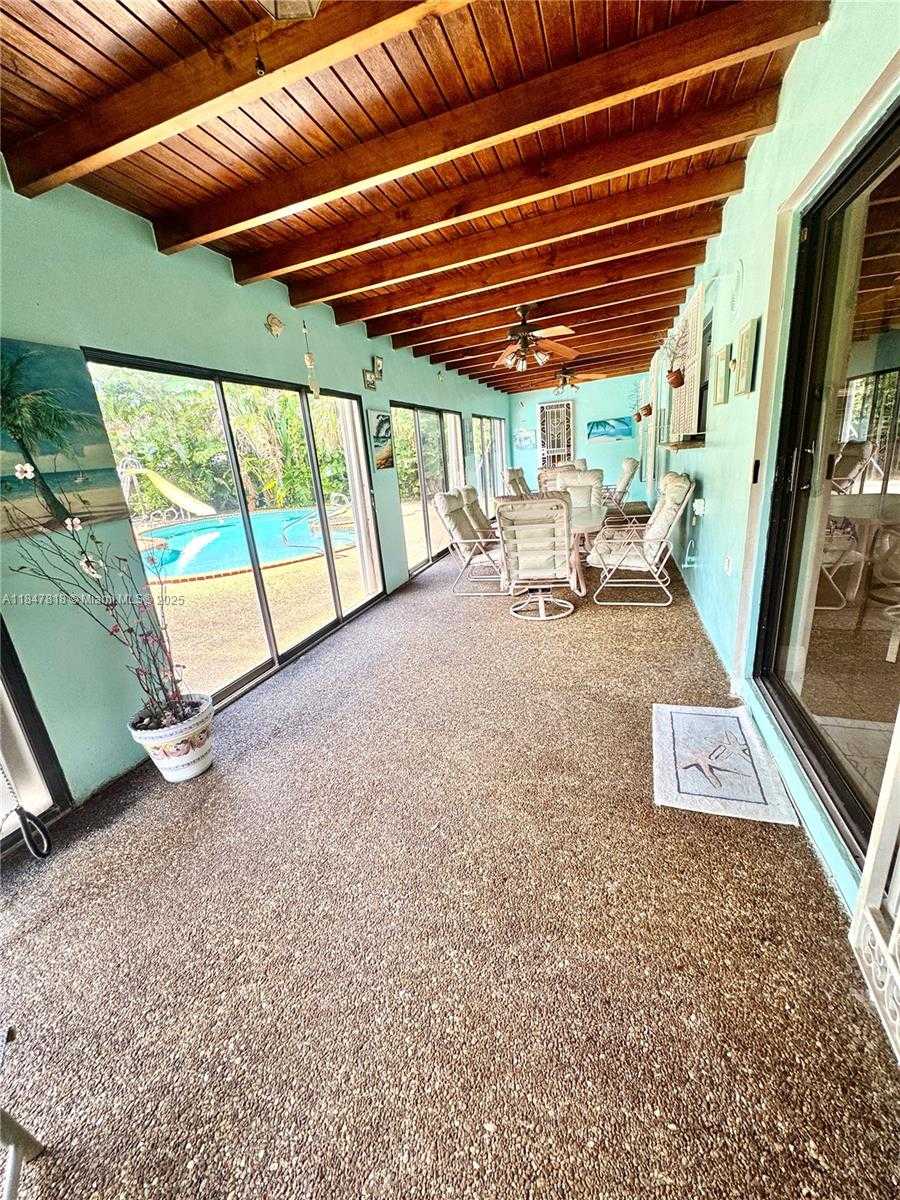 Small Image of 10450 SOUTH WEST 19TH ST, Miami Number 11