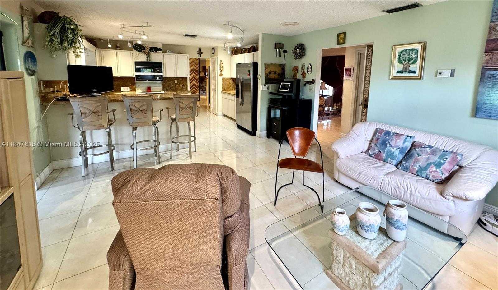 Small Image of 10450 SOUTH WEST 19TH ST, Miami Number 20