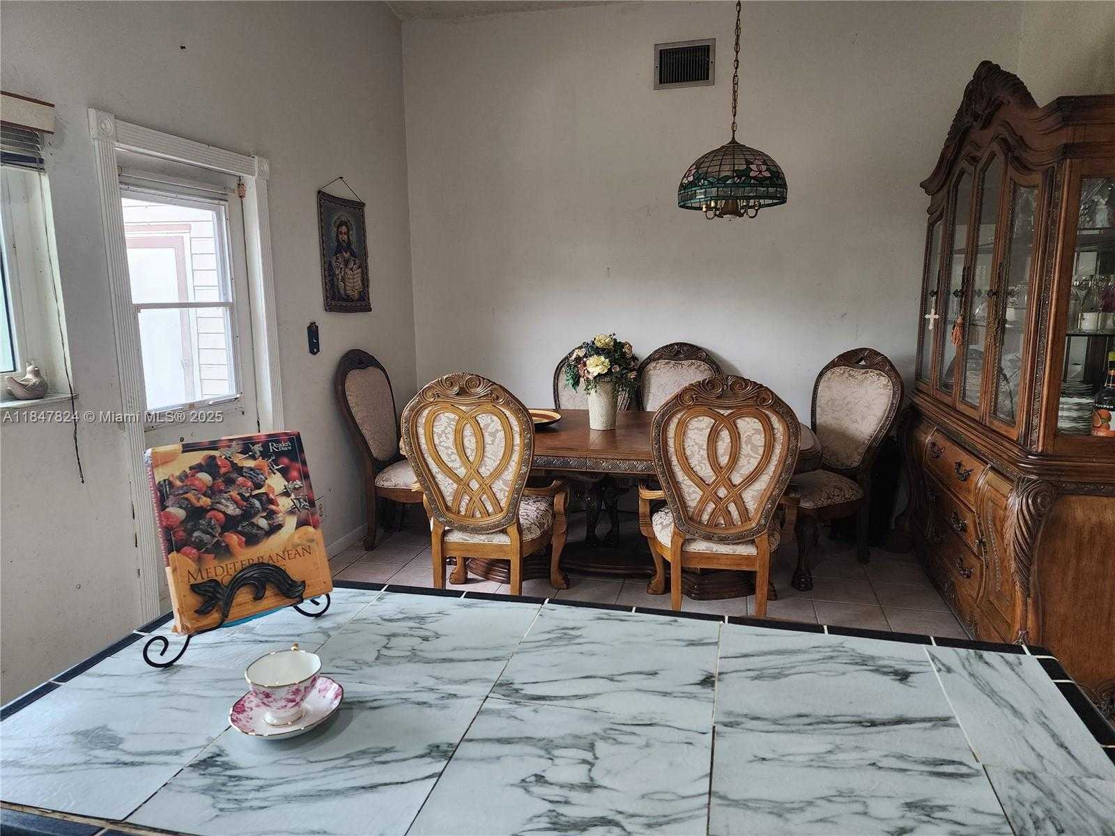 Small Image of 2623 HARDING ST, Hollywood Number 10