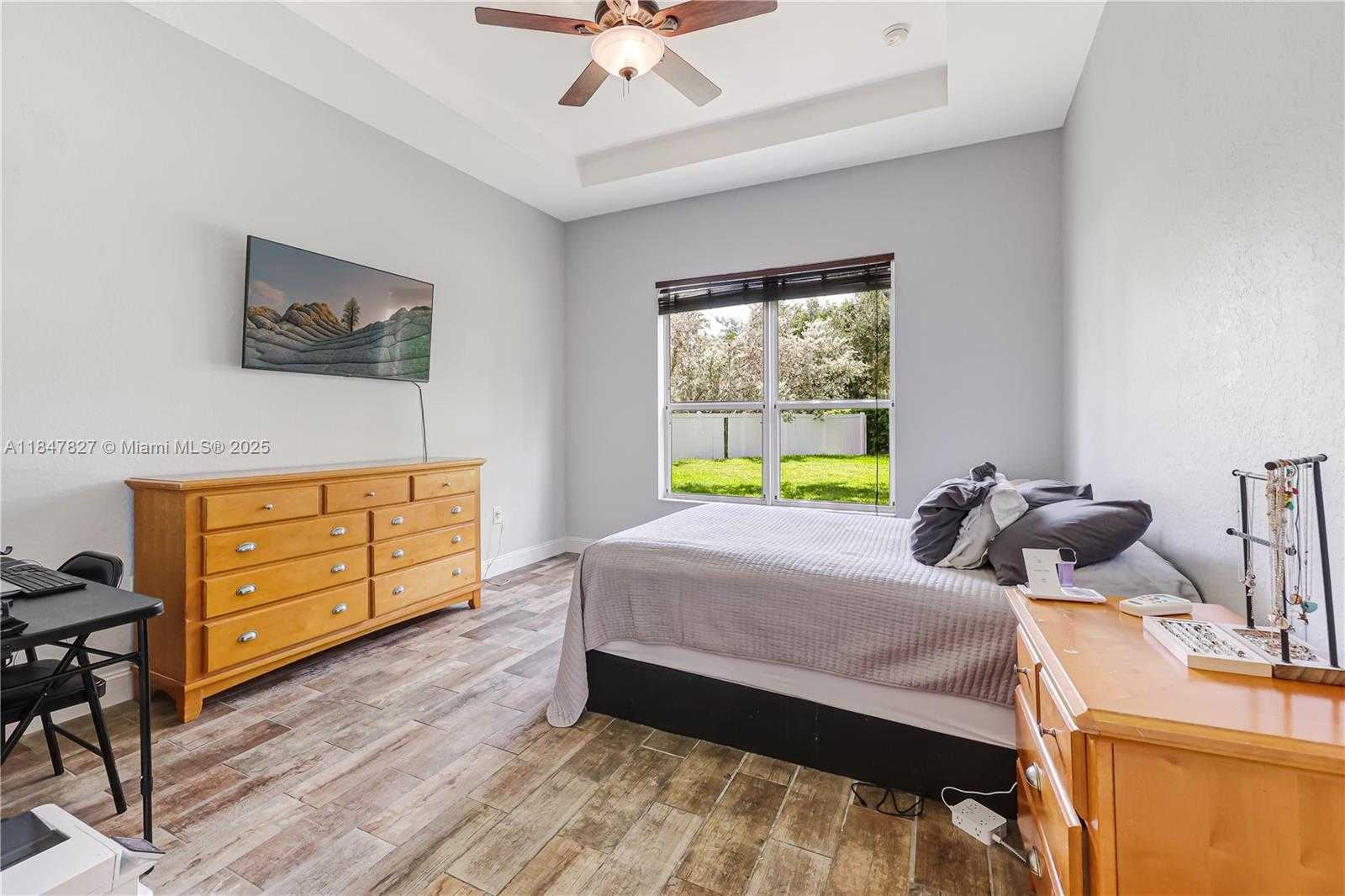 Small Image of 3910 NORTH EAST 10TH DR, Homestead Number 12