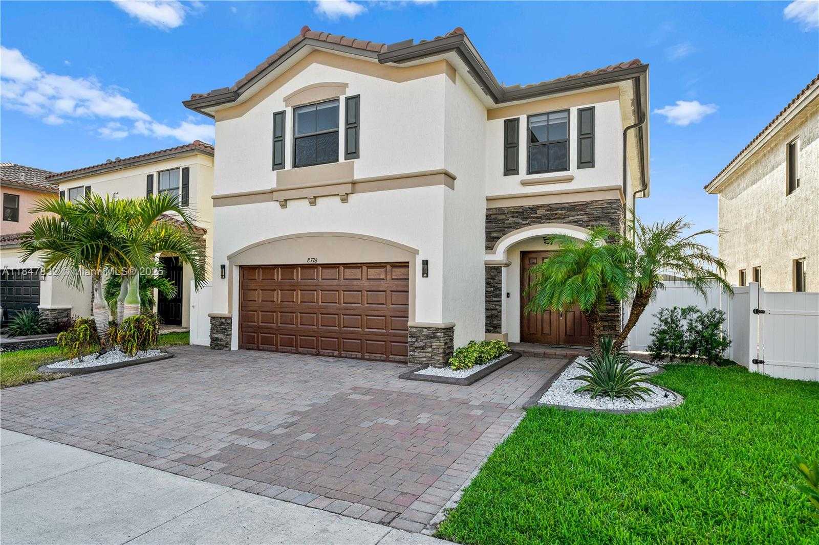Small Image of 8776 WEST 33RD AVE, Hialeah Number 3