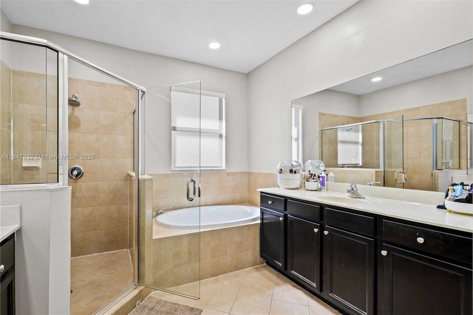 Small Image of 8776 WEST 33RD AVE, Hialeah Number 30