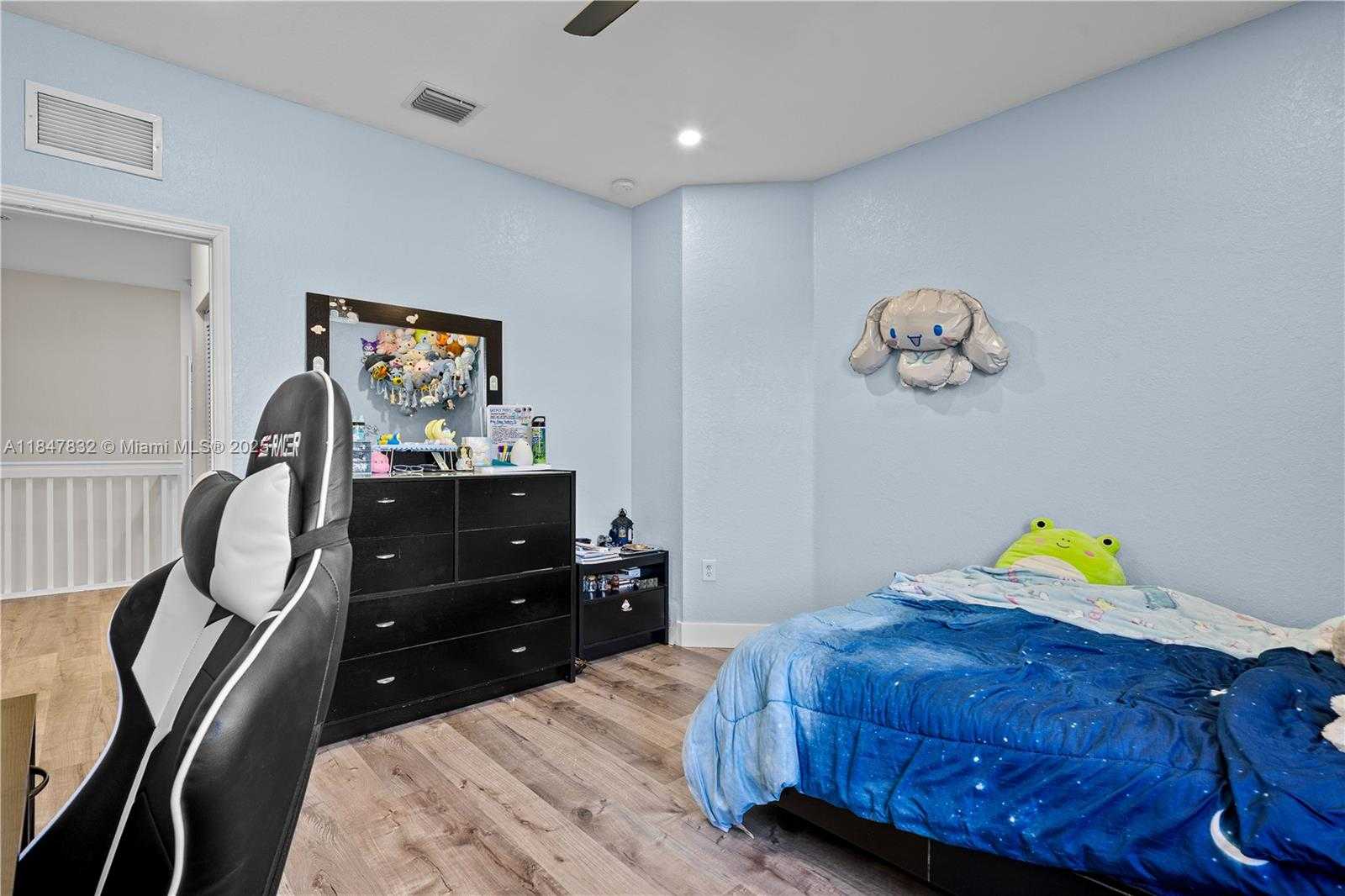 Small Image of 8776 WEST 33RD AVE, Hialeah Number 42