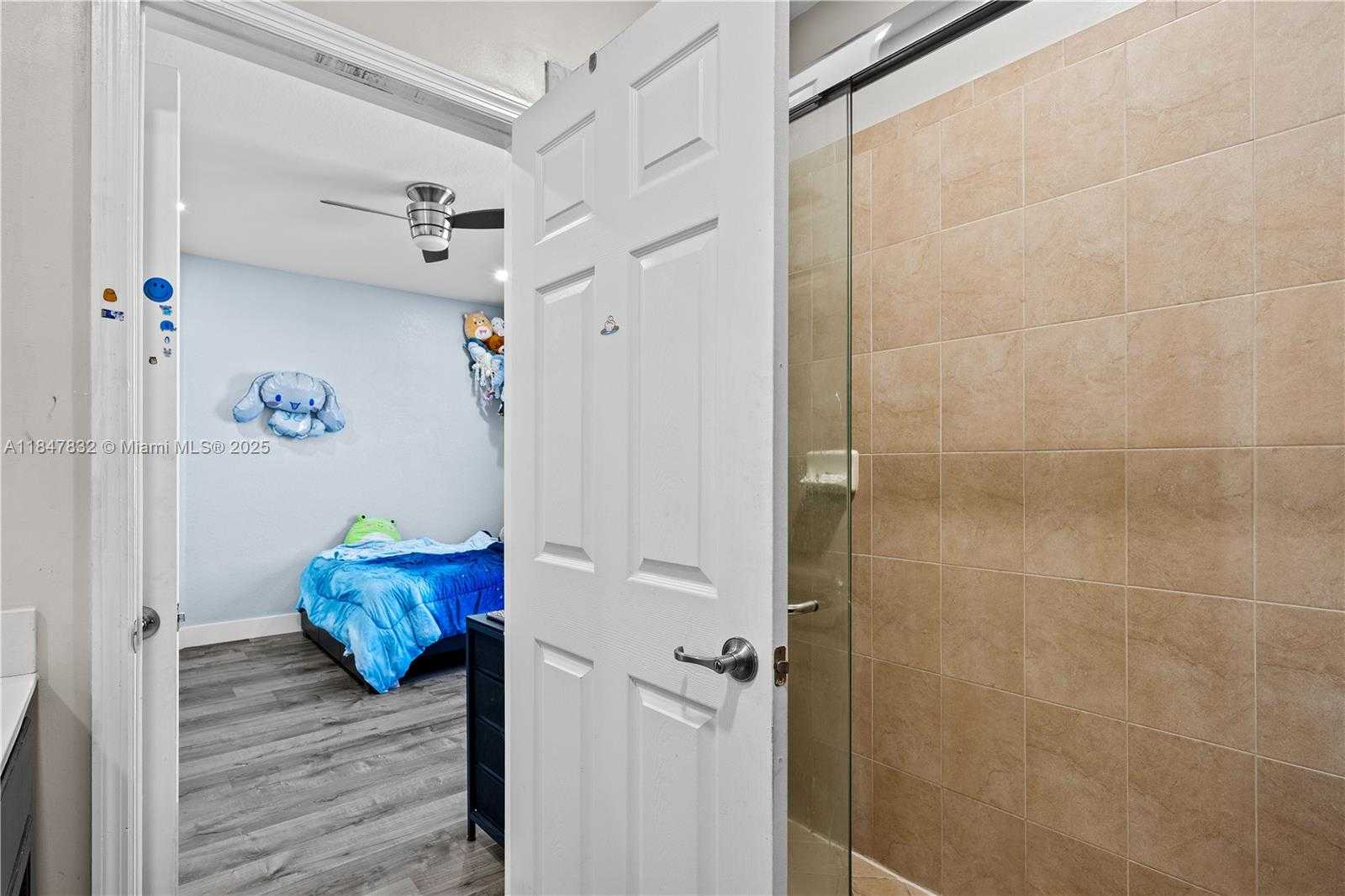 Small Image of 8776 WEST 33RD AVE, Hialeah Number 46