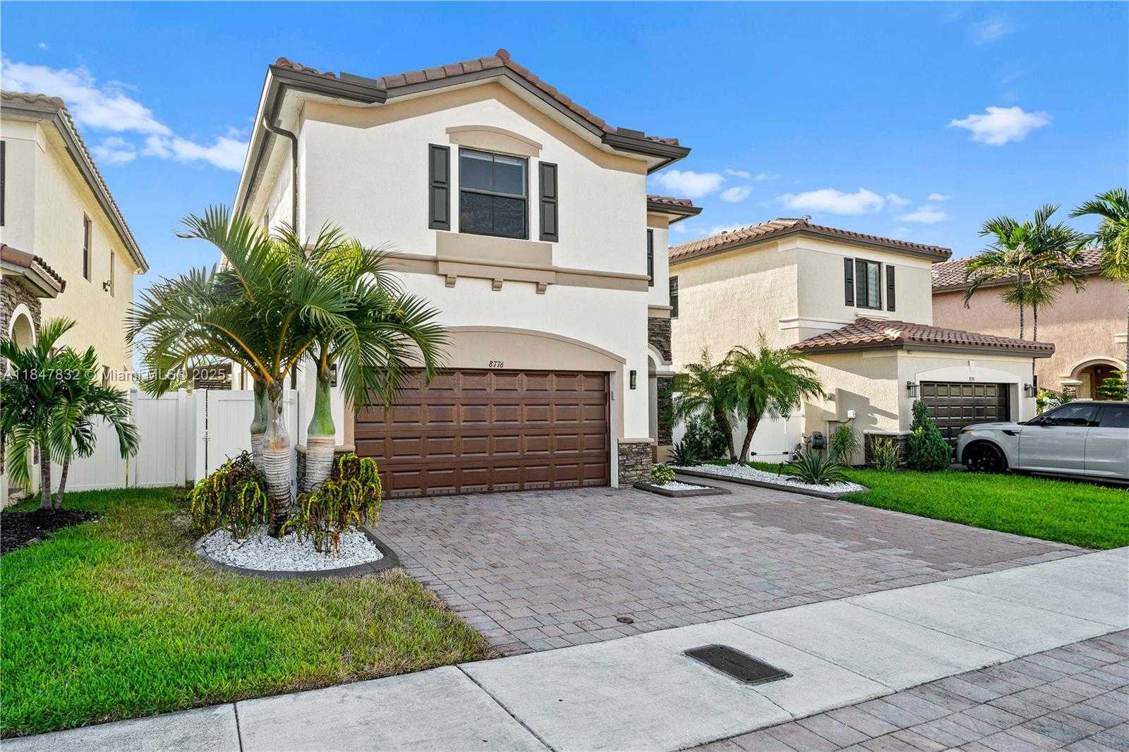 Small Image of 8776 WEST 33RD AVE, Hialeah Number 5