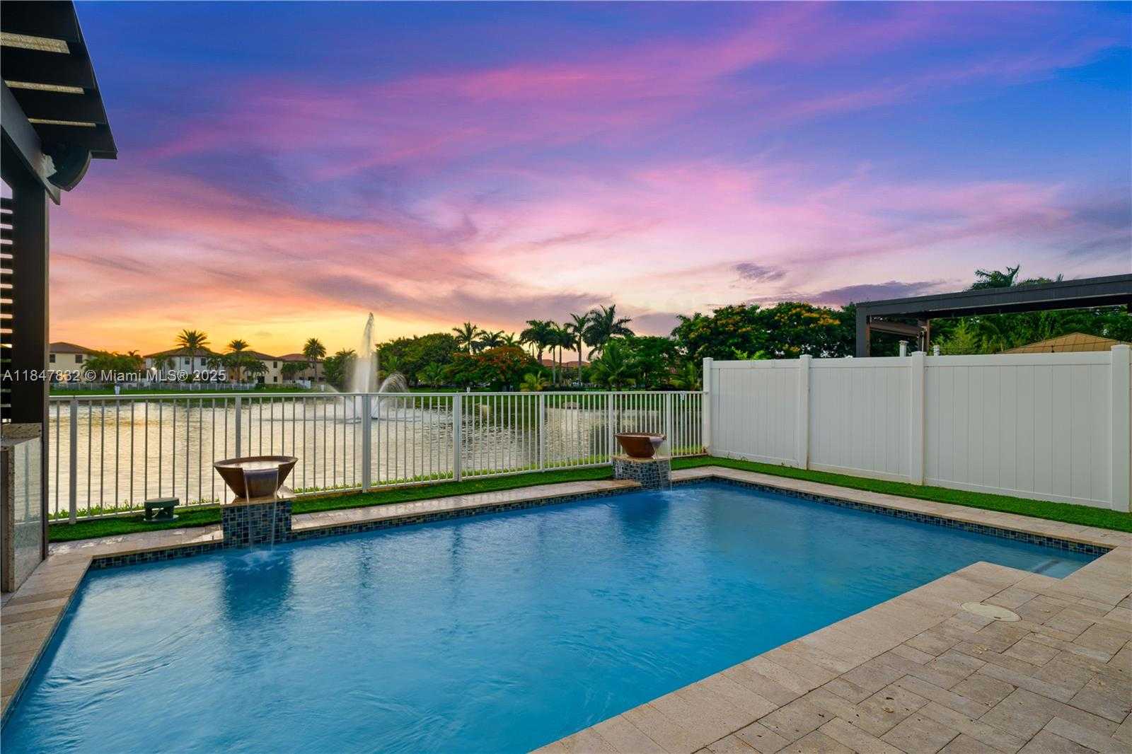 Small Image of 8776 WEST 33RD AVE, Hialeah Number 56