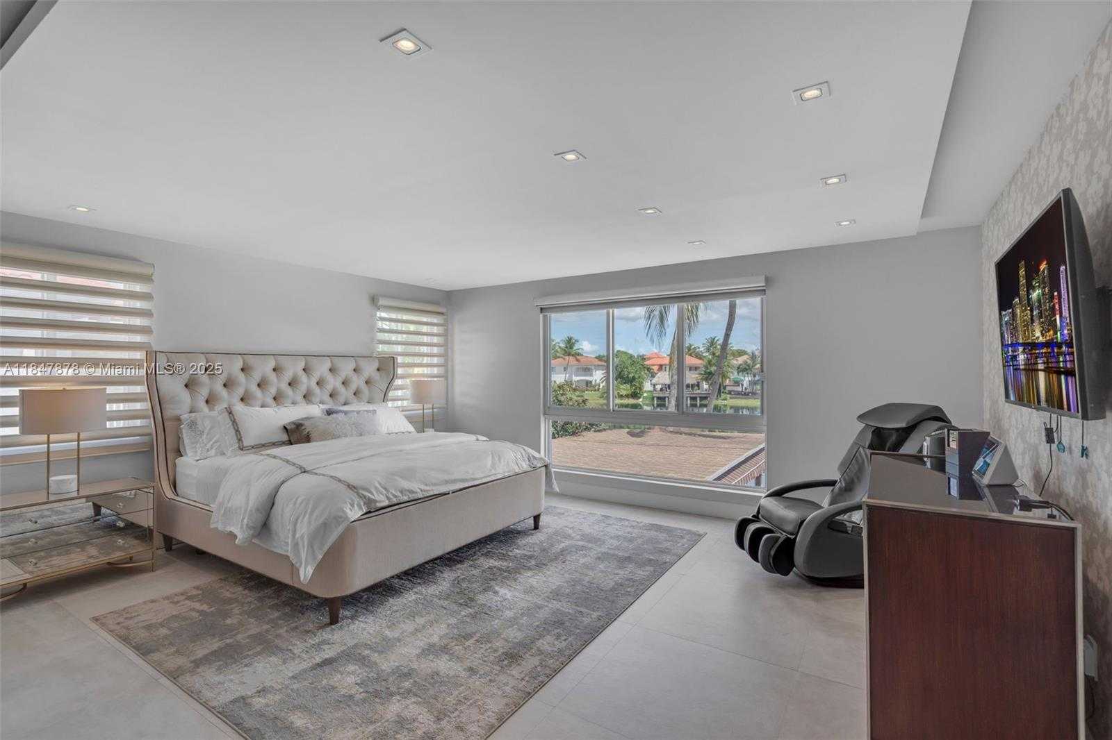 Small Image of 11335 NORTH WEST 66TH ST, Doral Number 21