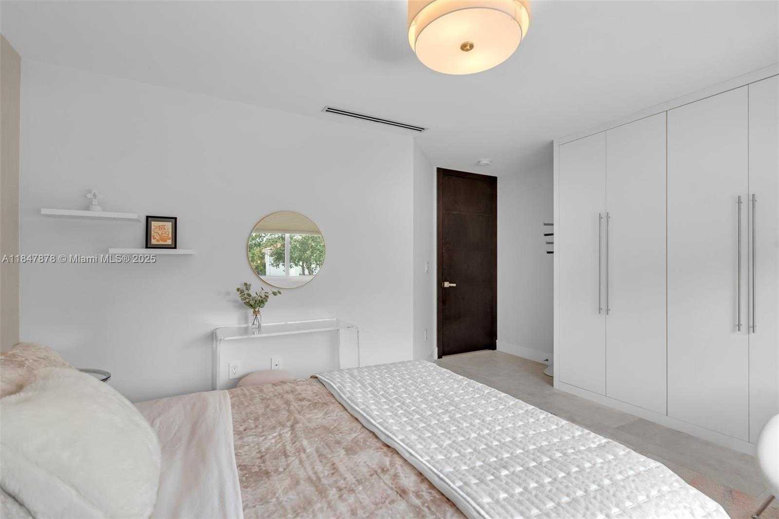 Small Image of 11335 NORTH WEST 66TH ST, Doral Number 30