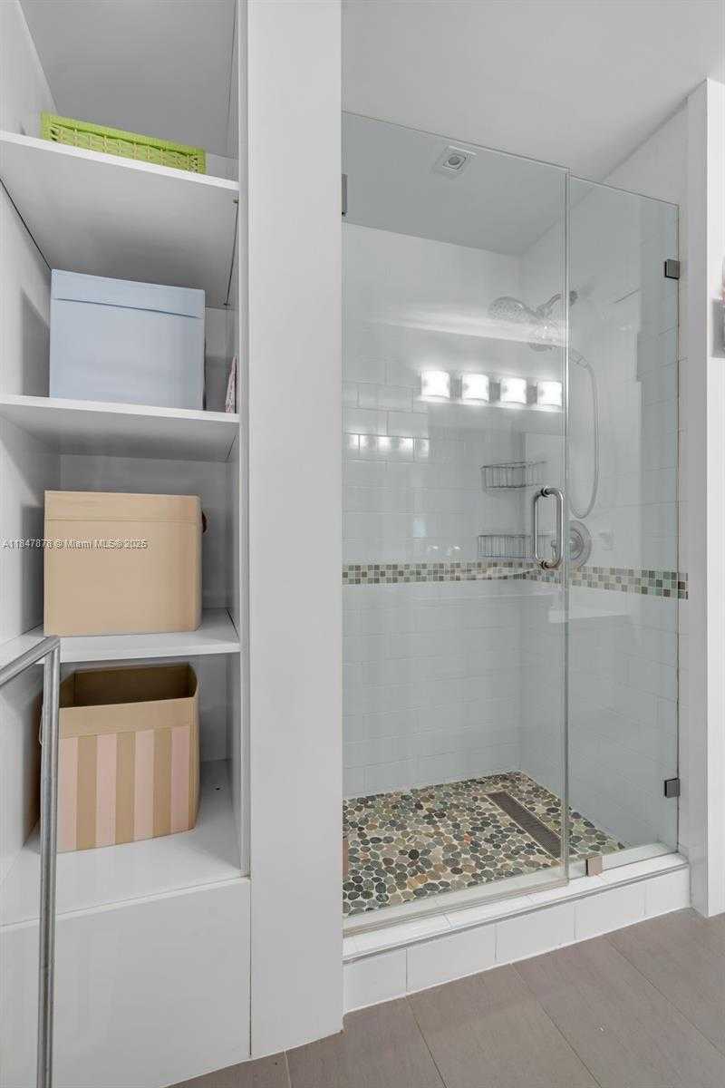 Small Image of 11335 NORTH WEST 66TH ST, Doral Number 34