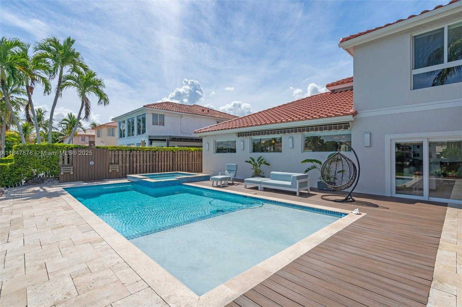 Small Image of 11335 NORTH WEST 66TH ST, Doral Number 36