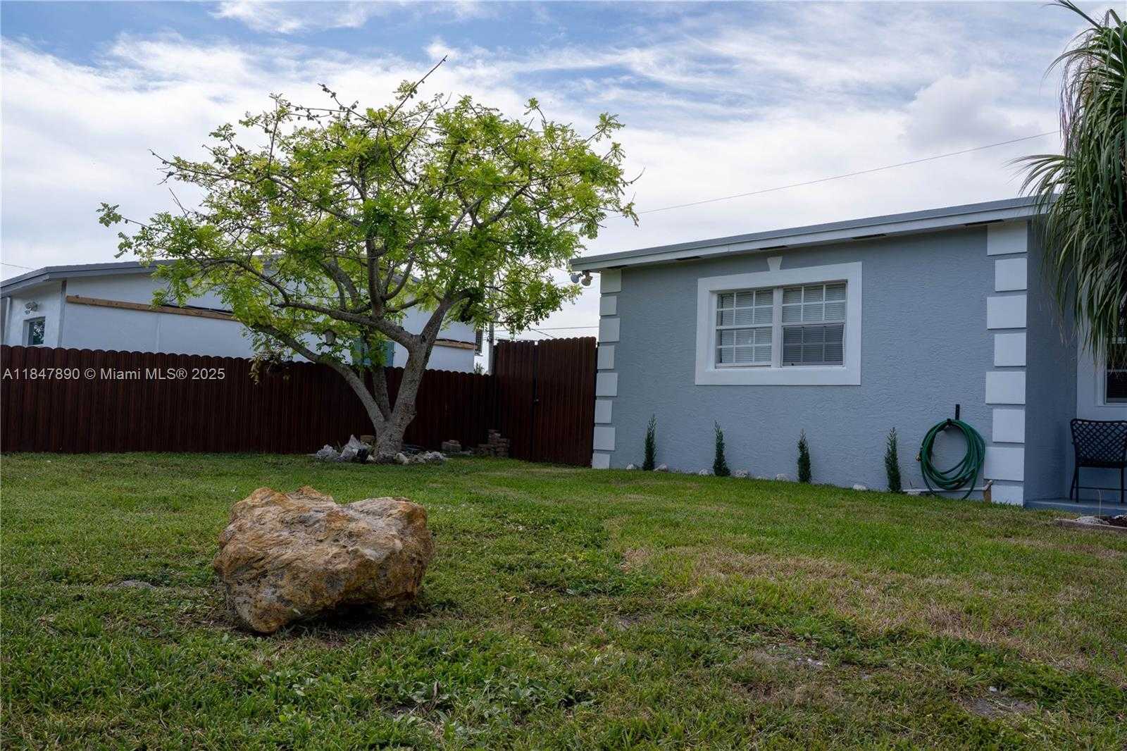 Small Image of 10120 NICARAGUA DR, Cutler Bay Number 14