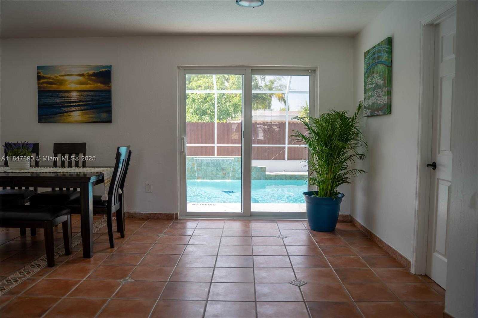 Small Image of 10120 NICARAGUA DR, Cutler Bay Number 21
