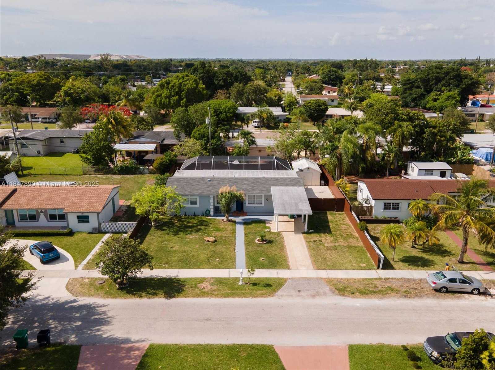 Small Image of 10120 NICARAGUA DR, Cutler Bay Number 34