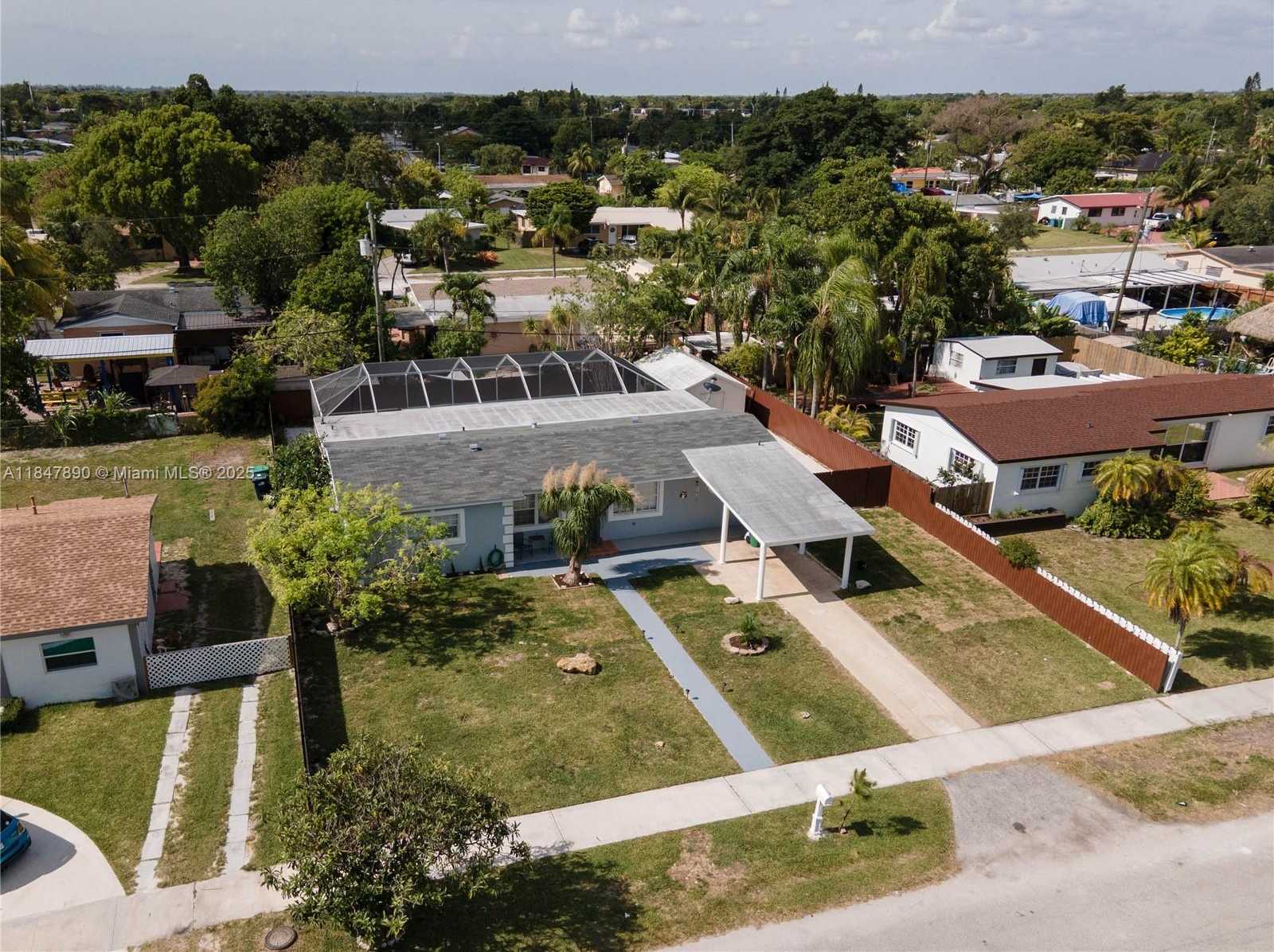 Small Image of 10120 NICARAGUA DR, Cutler Bay Number 35